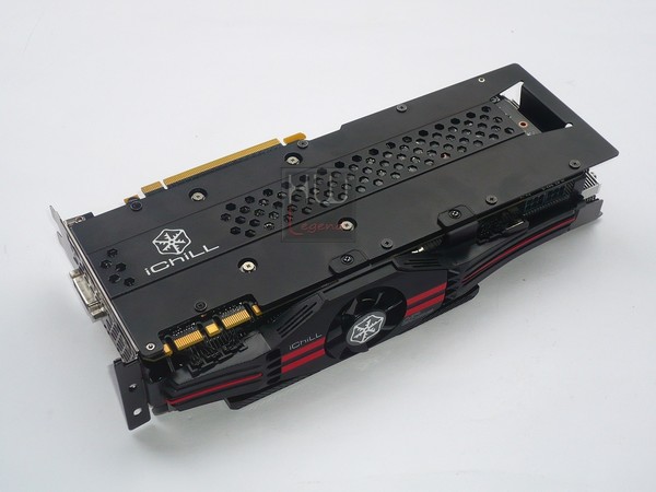 064-inno3d-gtx970-ichill-foto-scheda-retro-varie
