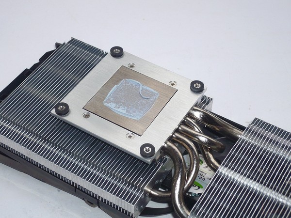070-inno3d-gtx980ti-ichill-foto-scheda-smontaggio-dissipatore