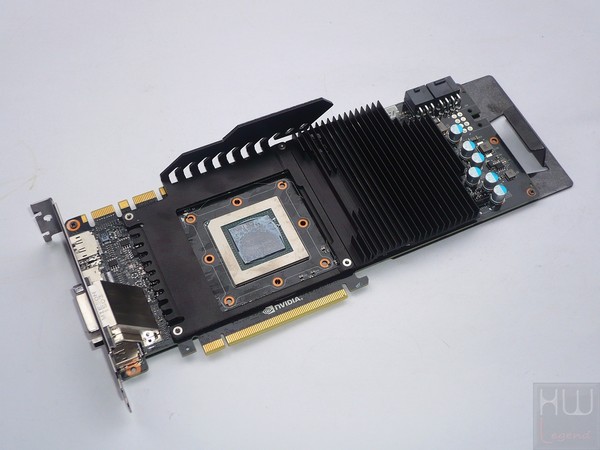 072-inno3d-gtx980ti-ichill-foto-scheda-smontaggio-dissipatore