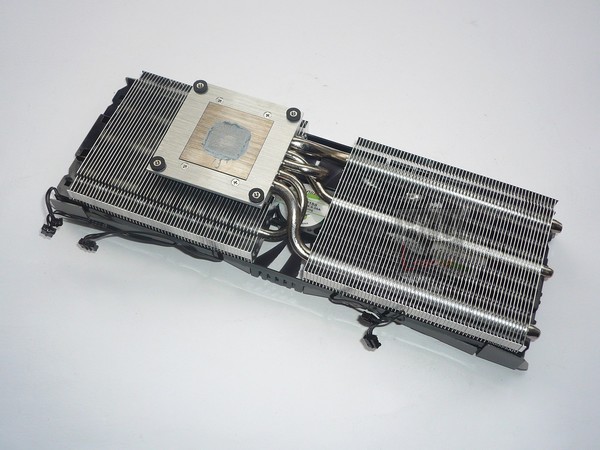 077-inno3d-gtx970-ichill-foto-rimozione-dissipatore