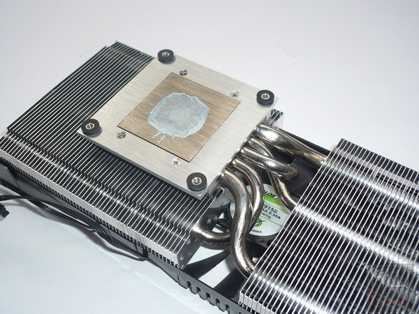 078-inno3d-gtx970-ichill-foto-rimozione-dissipatore