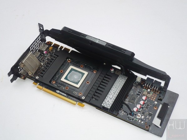 081-inno3d-gtx970-ichill-foto-rimozione-dissipatore