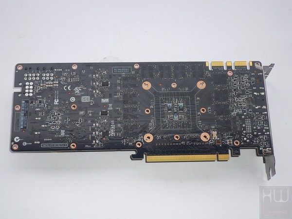 081-inno3d-gtx980ti-ichill-foto-scheda-retro