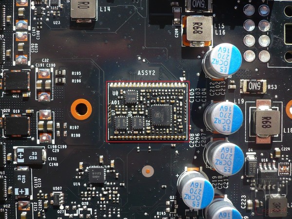 085-inno3d-gtx980ti-ichill-foto-scheda-circuiteria-regolatore-tensione
