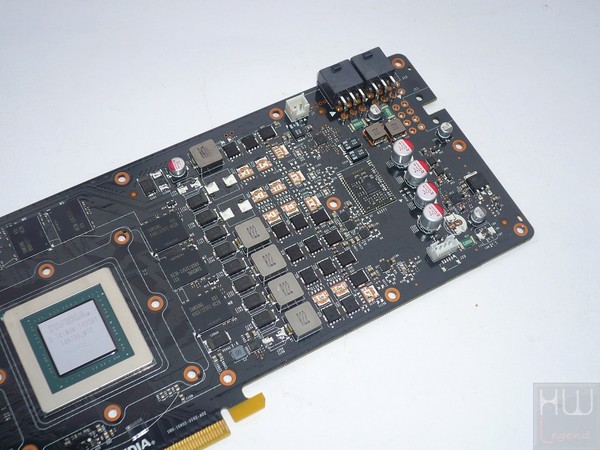 092-inno3d-gtx970-ichill-foto-scheda-pcb-circuiteria-alimentazione