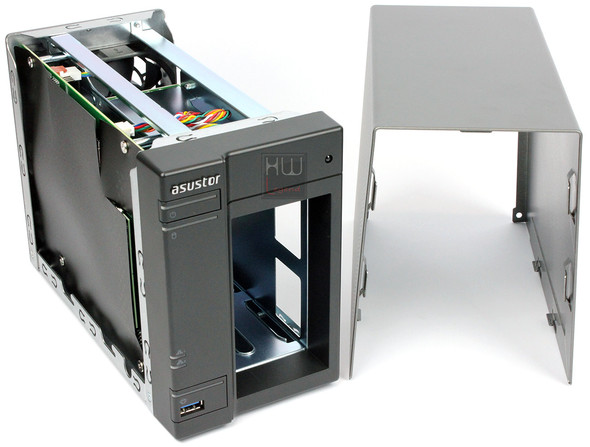 asustor_as5102t_nas_aperto1