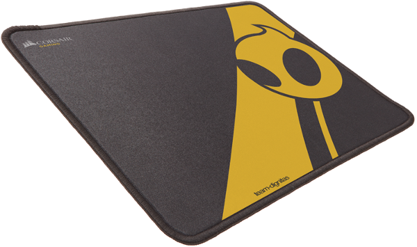 Corsair_Gaming_Sabre_Laser_e_MM300_Team_Dignitas_Edition_-_3