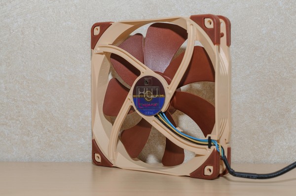 Noctua_NF-A14_PWM_-_9