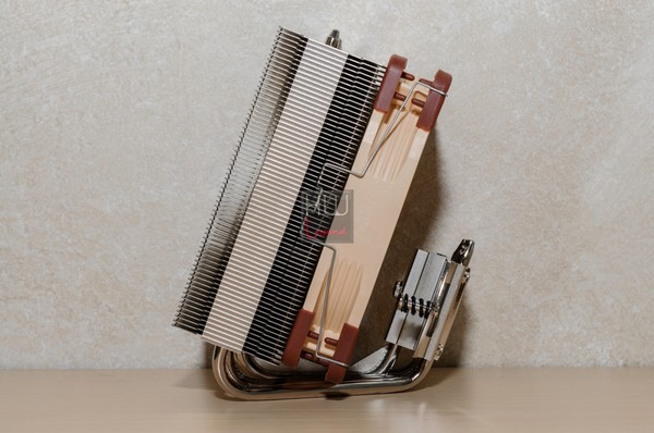 Noctua_NH-C14S_-_Uno_sguardo_da_vicino_-_13