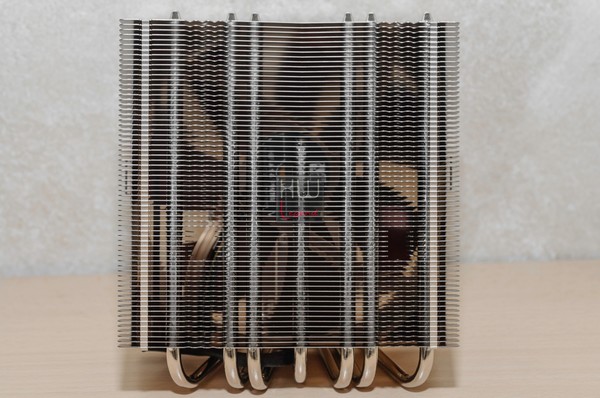 Noctua_NH-C14S_-_Uno_sguardo_da_vicino_-_3