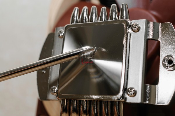 Noctua_NH-C14S_-_Uno_sguardo_da_vicino_-_8