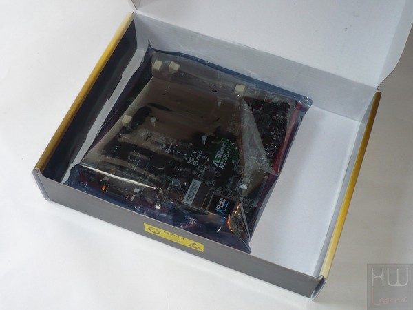 012-asrock-n3700-itx-foto-confezione-interno