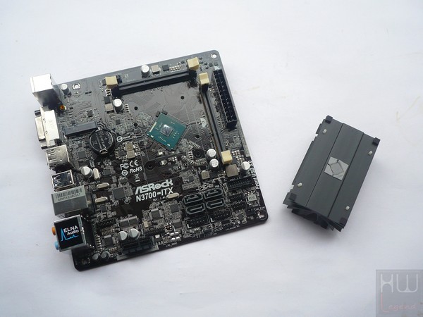023-asrock-n3700-itx-foto-scheda-dissi-n3700