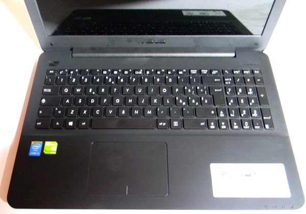 ASUS_F554LD_-_26