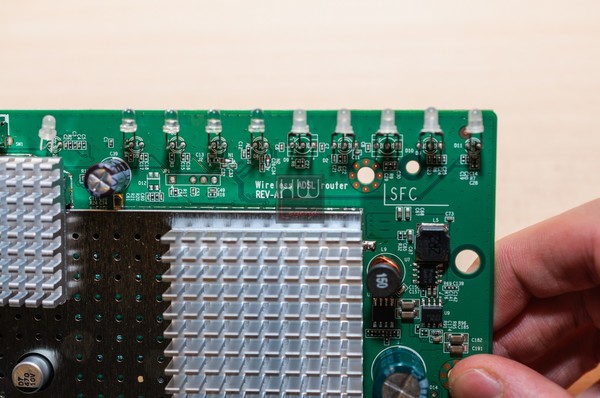 D-Link_DSL-3590L_-_Uno_sguardo_allinterno_-_10b