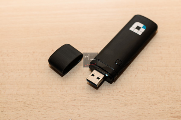 D-Link_DSL-3590L_-_Uno_sguardo_da_vicino_-_12