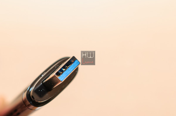 D-Link_DSL-3590L_-_Uno_sguardo_da_vicino_-_13
