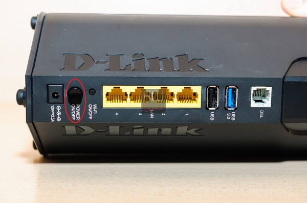 D-Link_DSL-3590L_-_Uno_sguardo_da_vicino_-_7a