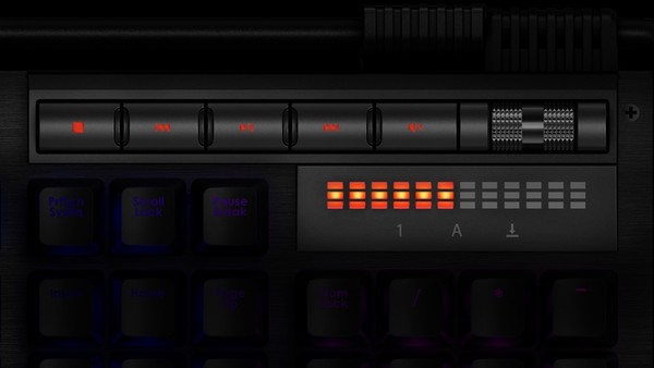 G.SKILL_KM780RGB_e_KM780MX_della_serie_Ripjaws_-_4