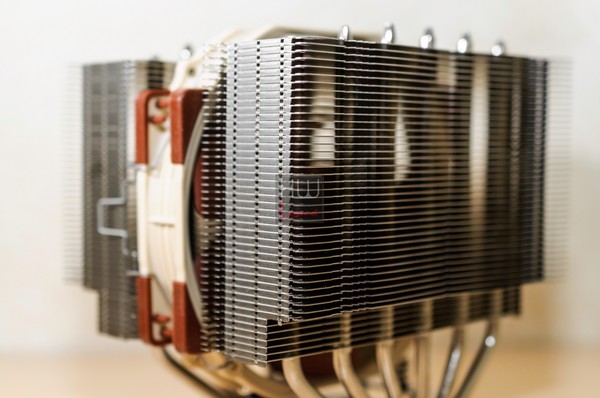 Noctua_NH-D15S_-_Uno_sguardo_da_vicino_-_10