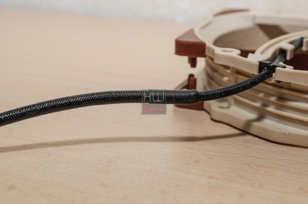 Noctua_NH-D15S_-_Ventola_in_dotazione_e_sistema_di_montaggio_-_8
