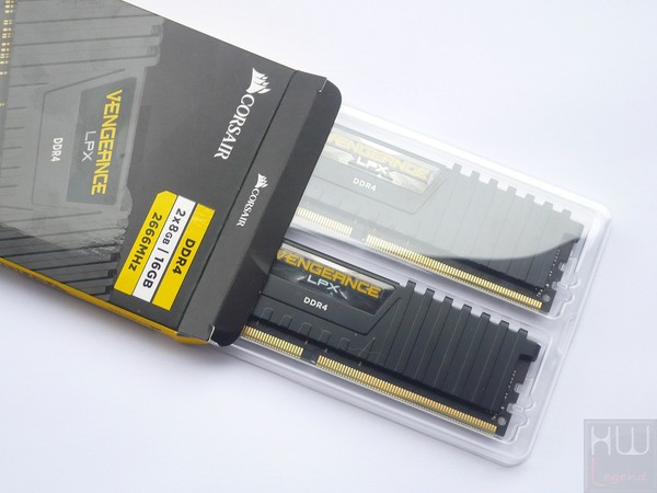 009-corsair-vengeance-lpx-ddr4-foto-confezione-interno