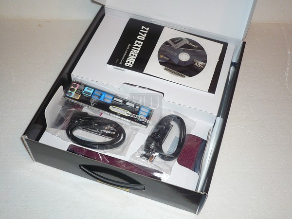 016-asrock-z170-intro-confezione-interno