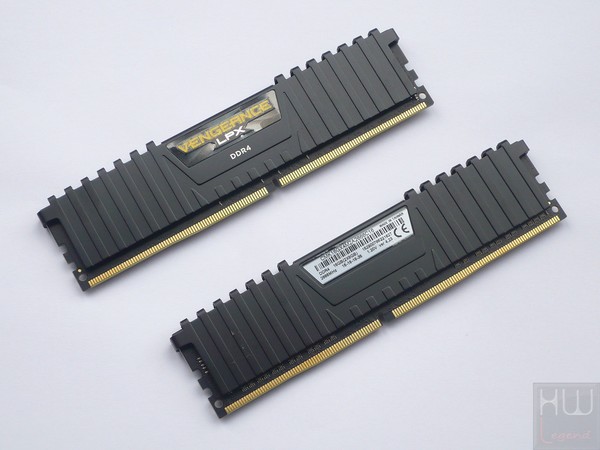018-corsair-vengeance-lpx-ddr4-foto-moduli-varie
