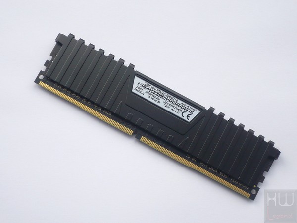 021-corsair-vengeance-lpx-ddr4-foto-moduli-varie