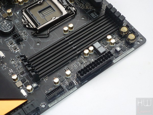 029-asrock-z170-foto-scheda-slot-ddr4