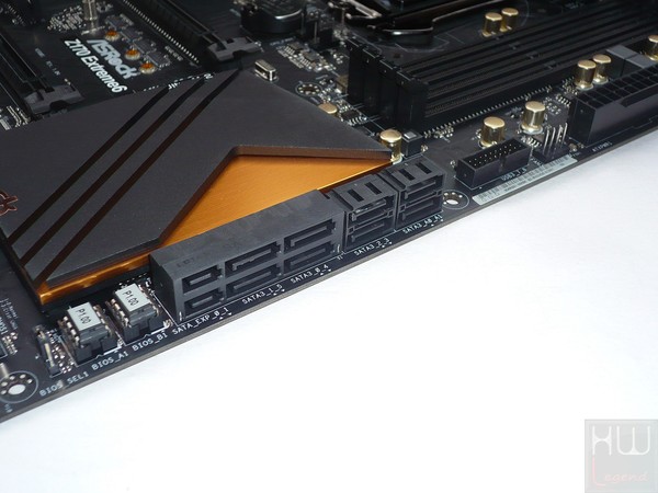 032-asrock-z170-foto-scheda-porte-sata-sataexpress