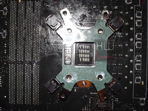 Cooler_Master_Nepton_140XL_-_Montaggio_e_Applicazione_pasta_termica_-_4