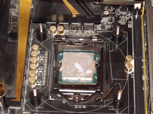 Cooler_Master_Nepton_140XL_-_Montaggio_e_Applicazione_pasta_termica_-_5