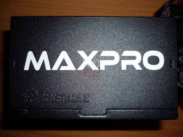 Enermax_MAXPRO_700_-_Uno_sguardo_da_vicino_-_1a