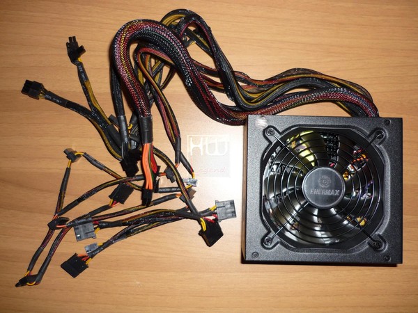 Enermax_MAXPRO_700_-_Uno_sguardo_da_vicino_-_4