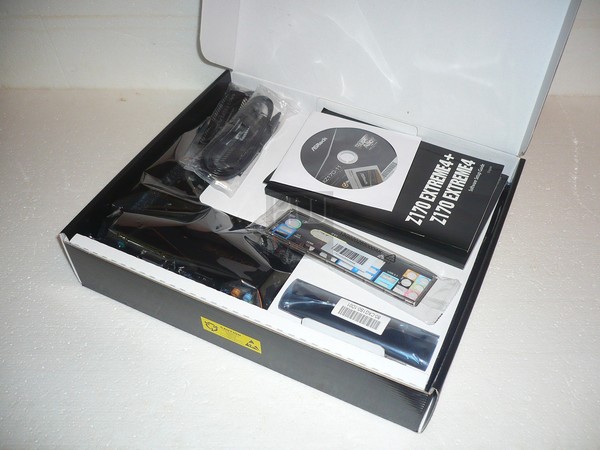016-asrock-z170-foto-confezione-interno