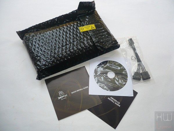 017-xfx-r7-370-be-foto-confezione-interno-dotazione