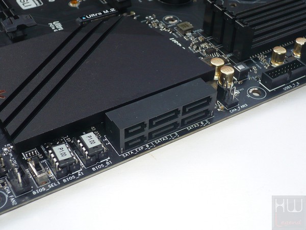 032-asrock-z170-foto-scheda-porte-sata