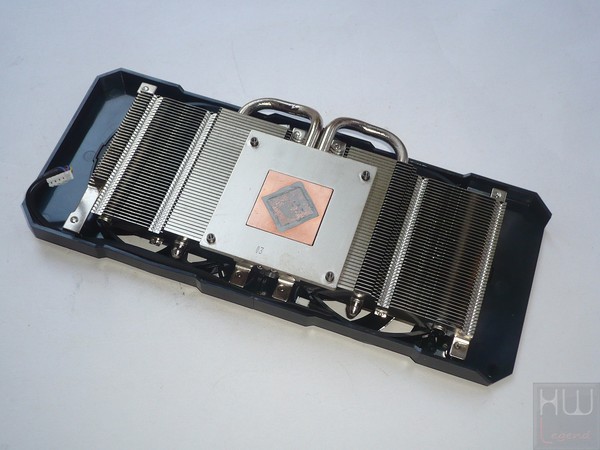039-xfx-r7-370-be-foto-scheda-dissipatore-varie