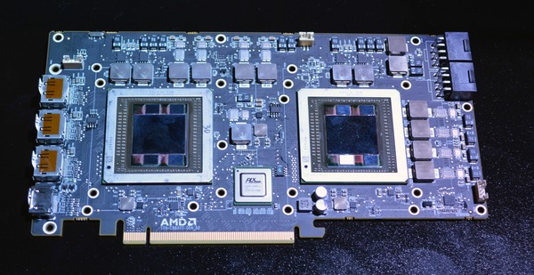 AMD_Fury_R9_X2_-_1