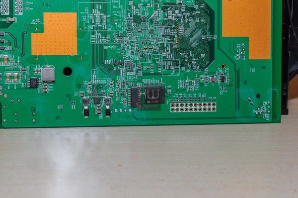 ASRock_G10_Gaming_-_Uno_sguardo_allinterno_-_10