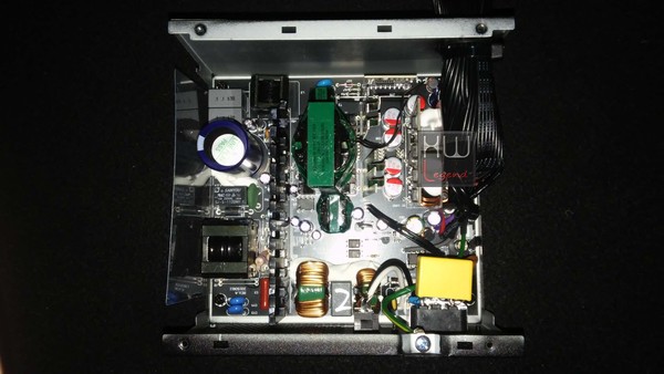 Deepcool_DQ750ST_-_Analisi_interna_-_1
