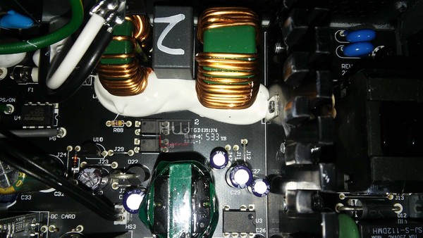 Deepcool_DQ750ST_-_Analisi_interna_-_3
