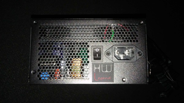 Deepcool_DQ750ST_-_Uno_sguardo_da_vicino_-_3