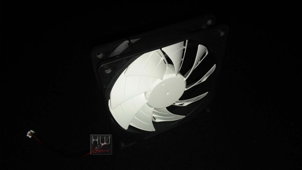 Deepcool_DQ750ST_-_Ventola_in_dotazione_-_4
