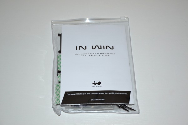 In_Win_805_-_Packaging_e_Bundle_-_8