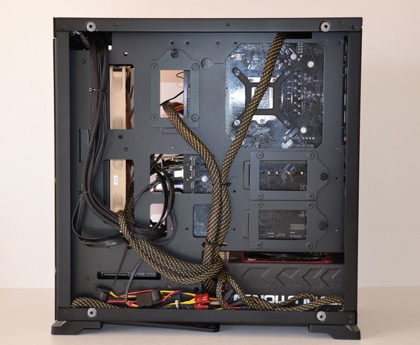 In_Win_805_-installazione_dei_componenti_-_4
