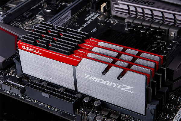 G.Skill__DDR4__-_64GB_e_frequenza_di_3.2_GHz