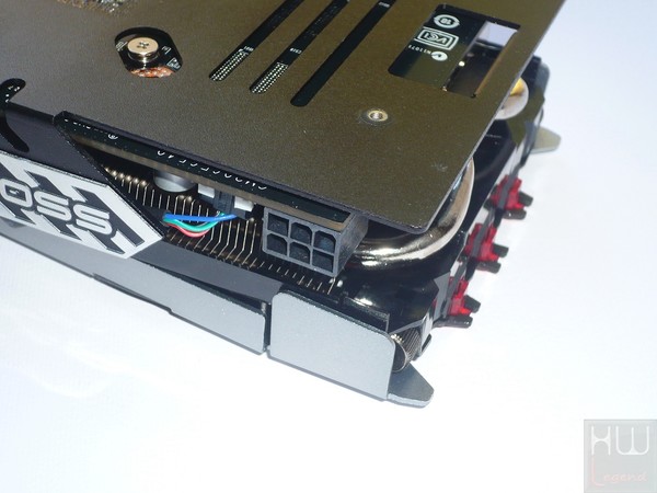 063-inno3d-gtx950-ichill-foto-scheda-conn-alim-supplementare