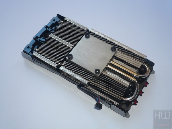 068-inno3d-gtx950-ichill-smontaggio-dissipatore